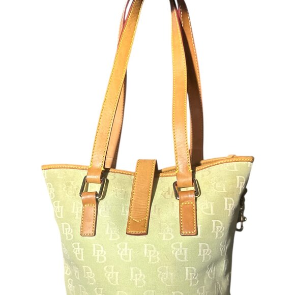 Dooney & Bourke Light Green Monogram Canvas Bucket Tote Bag With Leather Trim - Picture 4 of 16